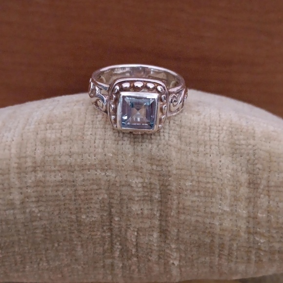 925 Silver Stamped Aqua Blue Square Cut Crystal Scroll Cut Out Ring - Picture 1 of 7